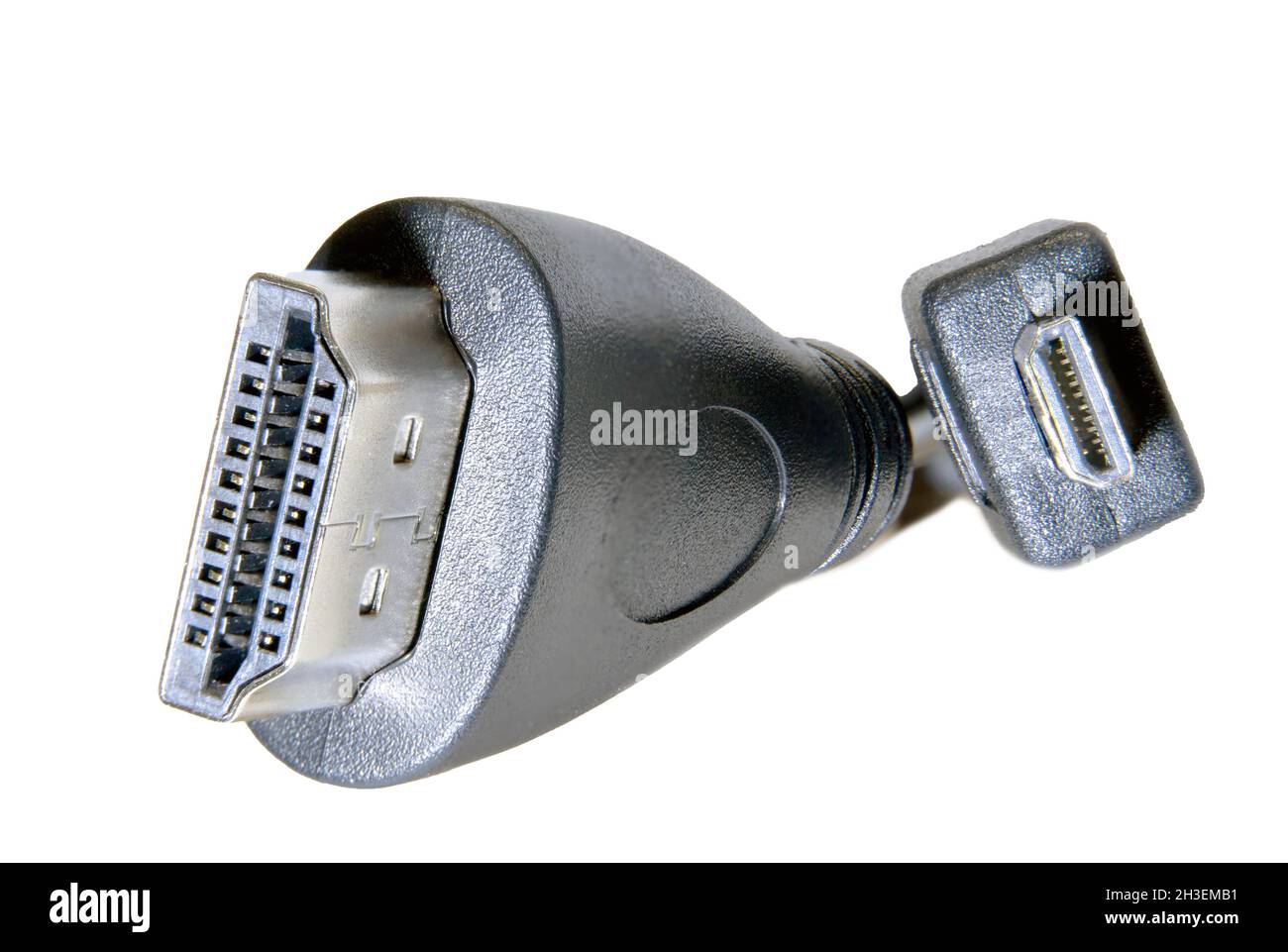 HDMI-zu-Mini-HDMI-Kabel, Buchse auf Stecker isoliert auf weißem Hintergrund Stockfoto