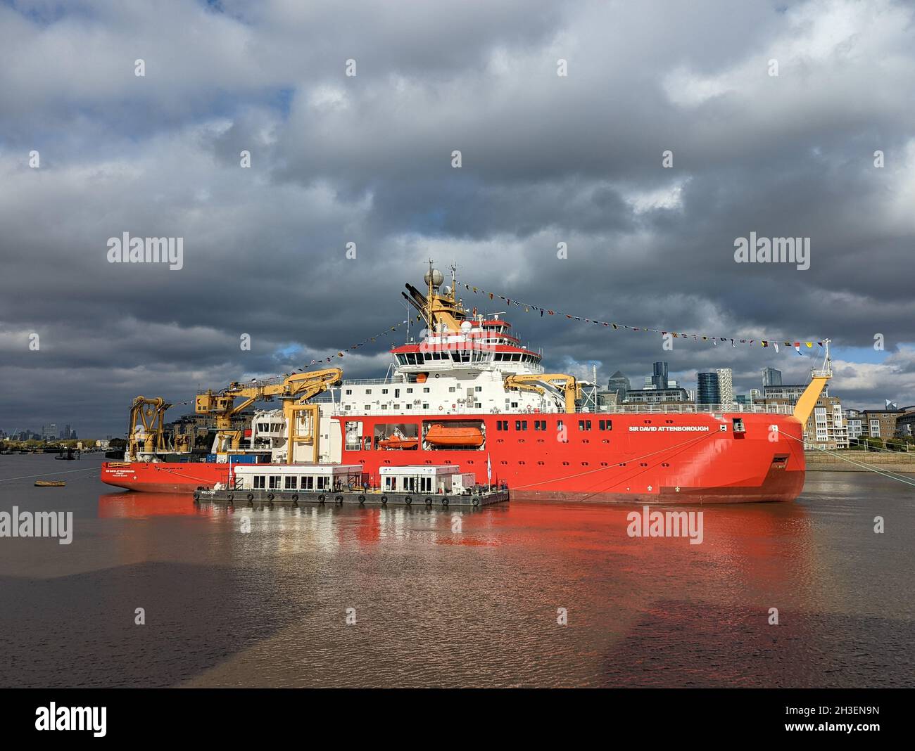 RRS Sir David Attenborough - Britisches Polarforschungsschiff der Antarktis, Greenwich, London, Großbritannien, 28. Oktober 2021, Foto von Richard Goldschmidt Stockfoto