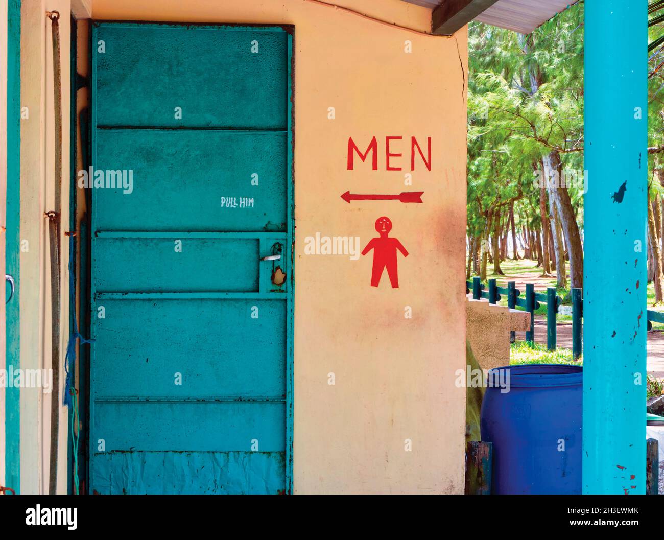 Öffentliche Toilette an der Ostküste von Mauritius, Mascarene-Inseln. Stockfoto
