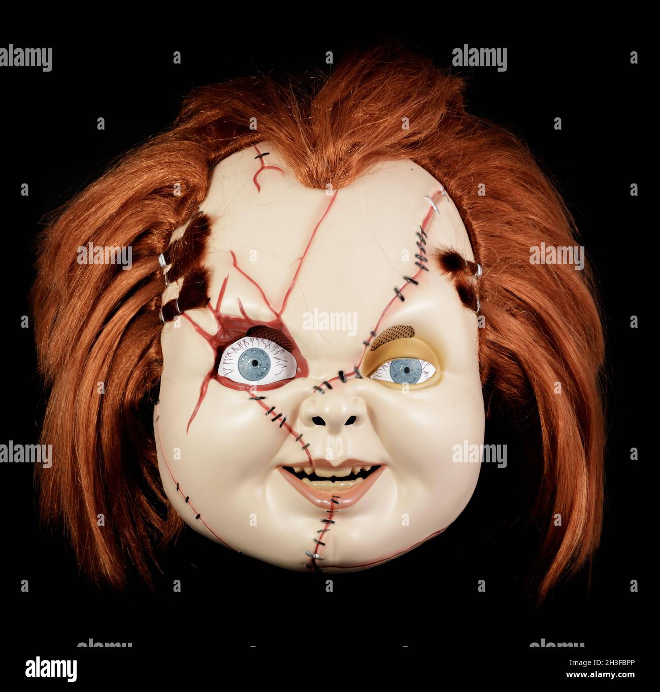 Genähte Chucky Maske aus Child's Play Slasher Film Franchise. Stockfoto