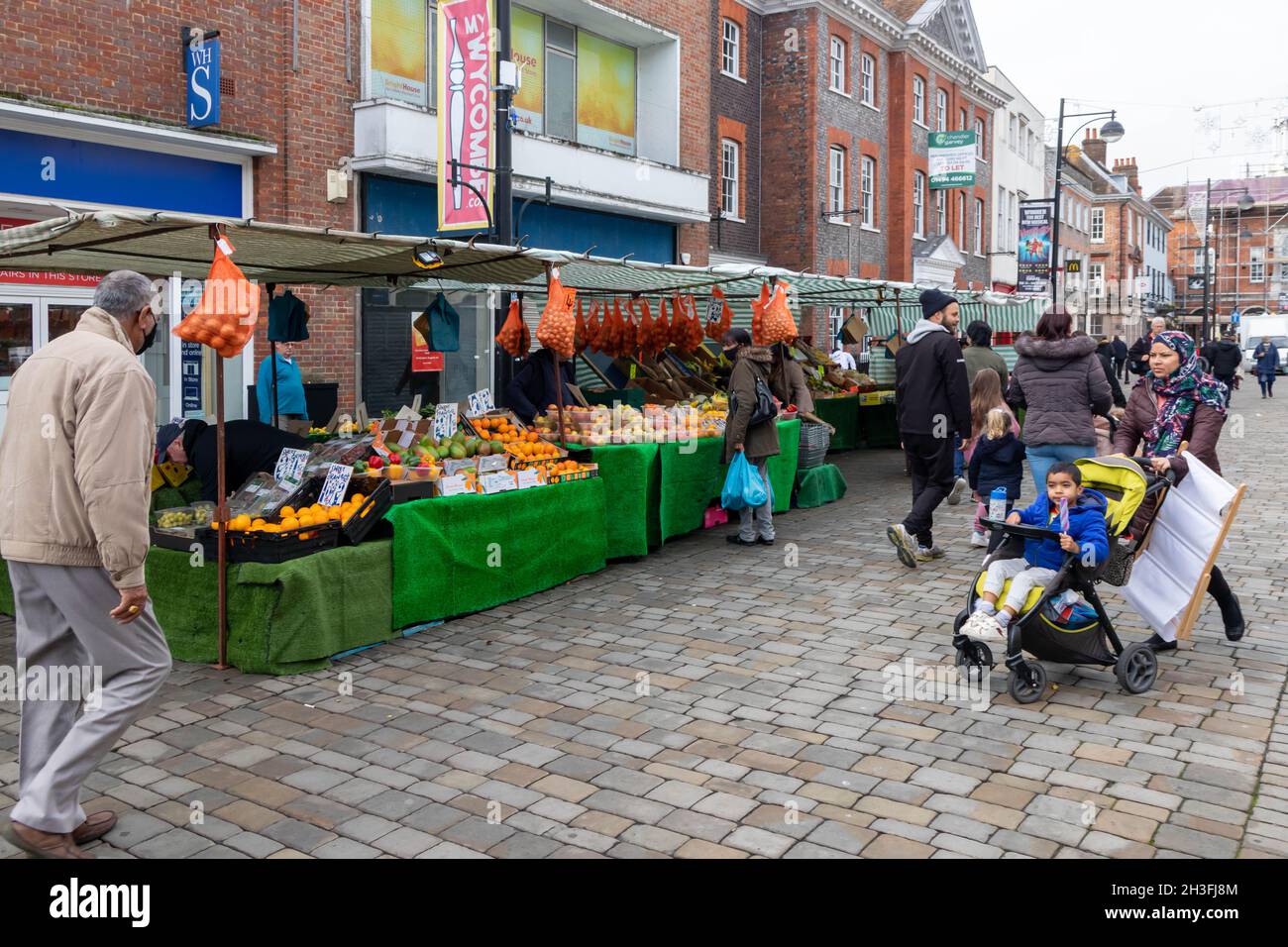 Markttag in High Wycombe, Buckinghamshire, England, Großbritannien Stockfoto
