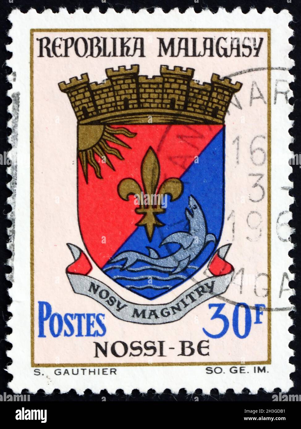 MALAGASY - UM 1966: Eine in Malagasy, Madagaskar gedruckte Marke zeigt Nossi-be, Wappen, um 1966 Stockfoto