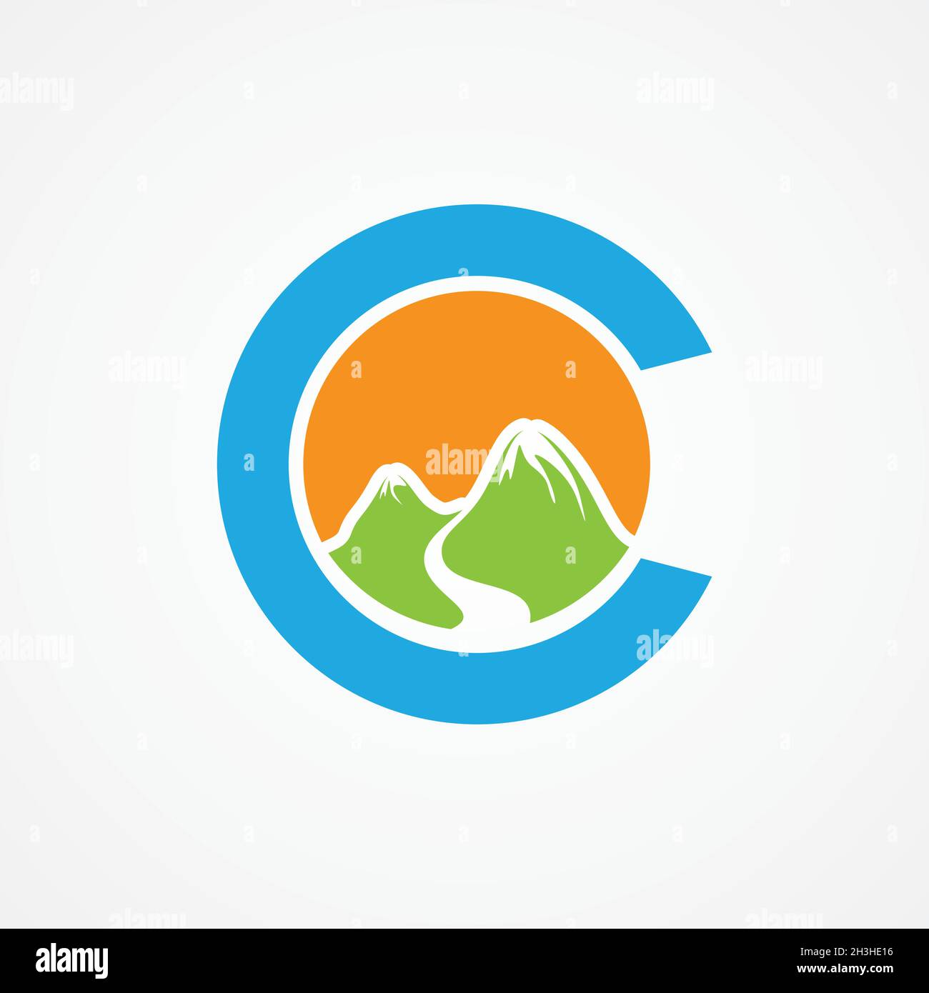 Buchstabe C mit Berggrafik im flachen Stil. Abbildung Design innerhalb des Buchstabens C. Vektor-Abbildung EPS.8 EPS.10 Stock Vektor