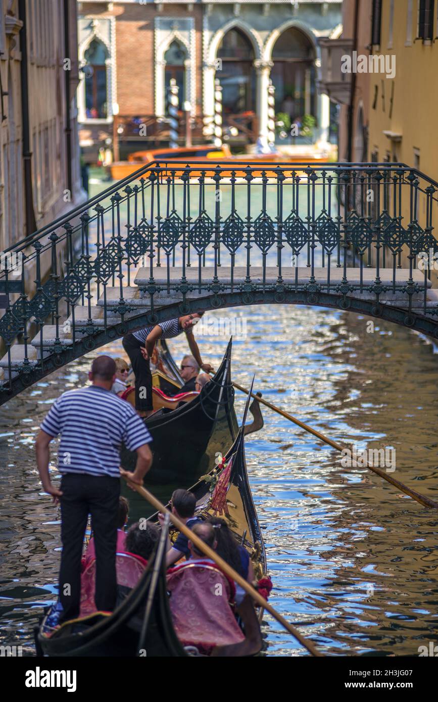 Venedig, Italien - Juli 12: Gondoliere sein Gewerbe in Venedig Italien am 12. Juli 2014 Stockfoto