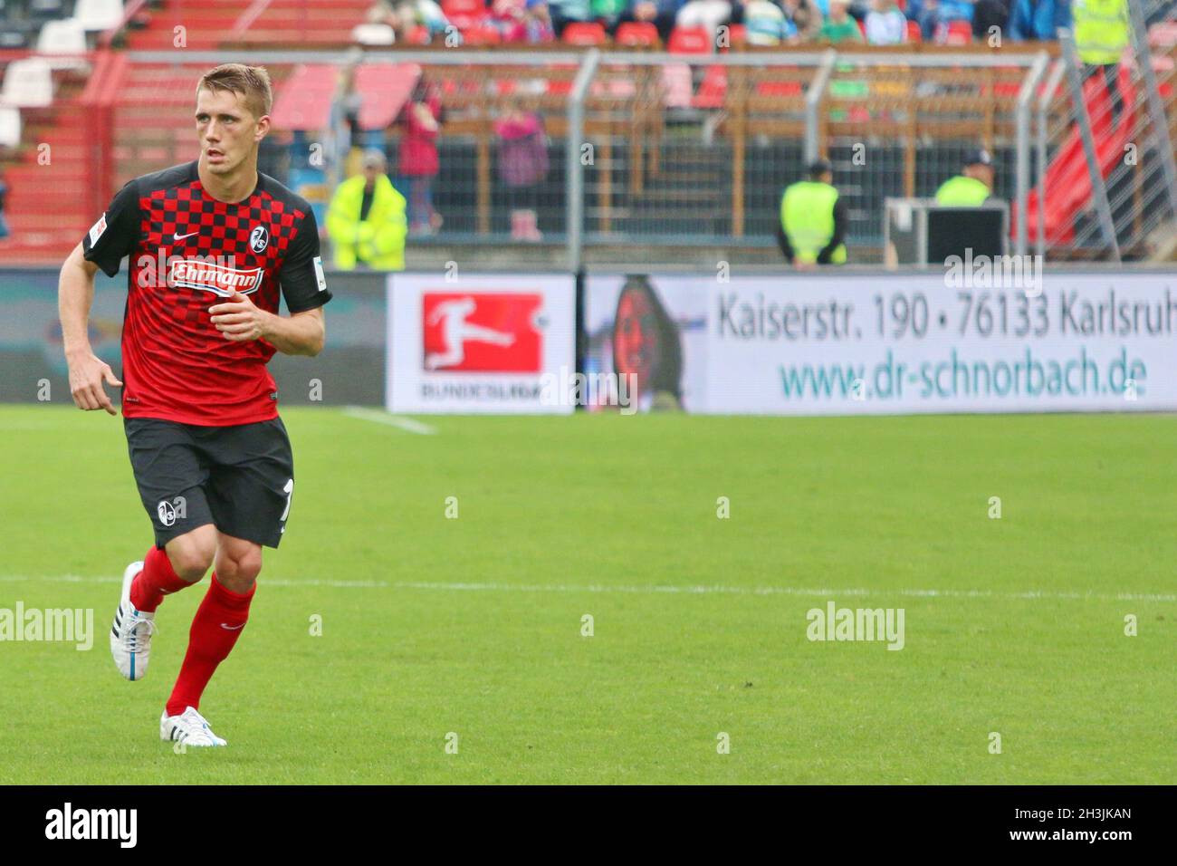 Fußball: 2. BL 15-16: 10. Sptg.: KSC vs SC Freiburg Stockfoto