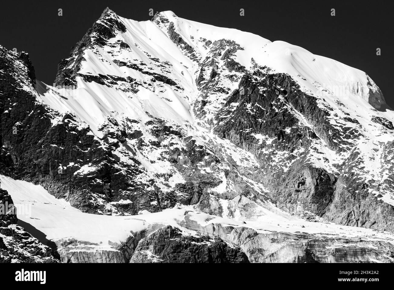 Langtang Nationalpark, Nepal. Bergblick am zweiten Tag des Ganja La Pass Alpinabenteuers Stockfoto