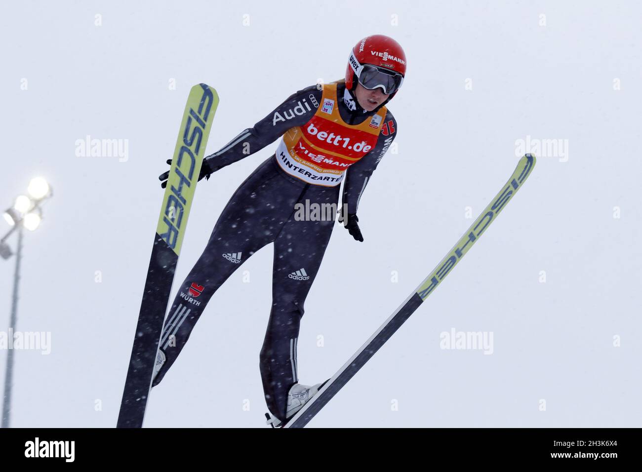 FIS World Cup Skisprung Frauen - Teamwettbewerb Stockfoto