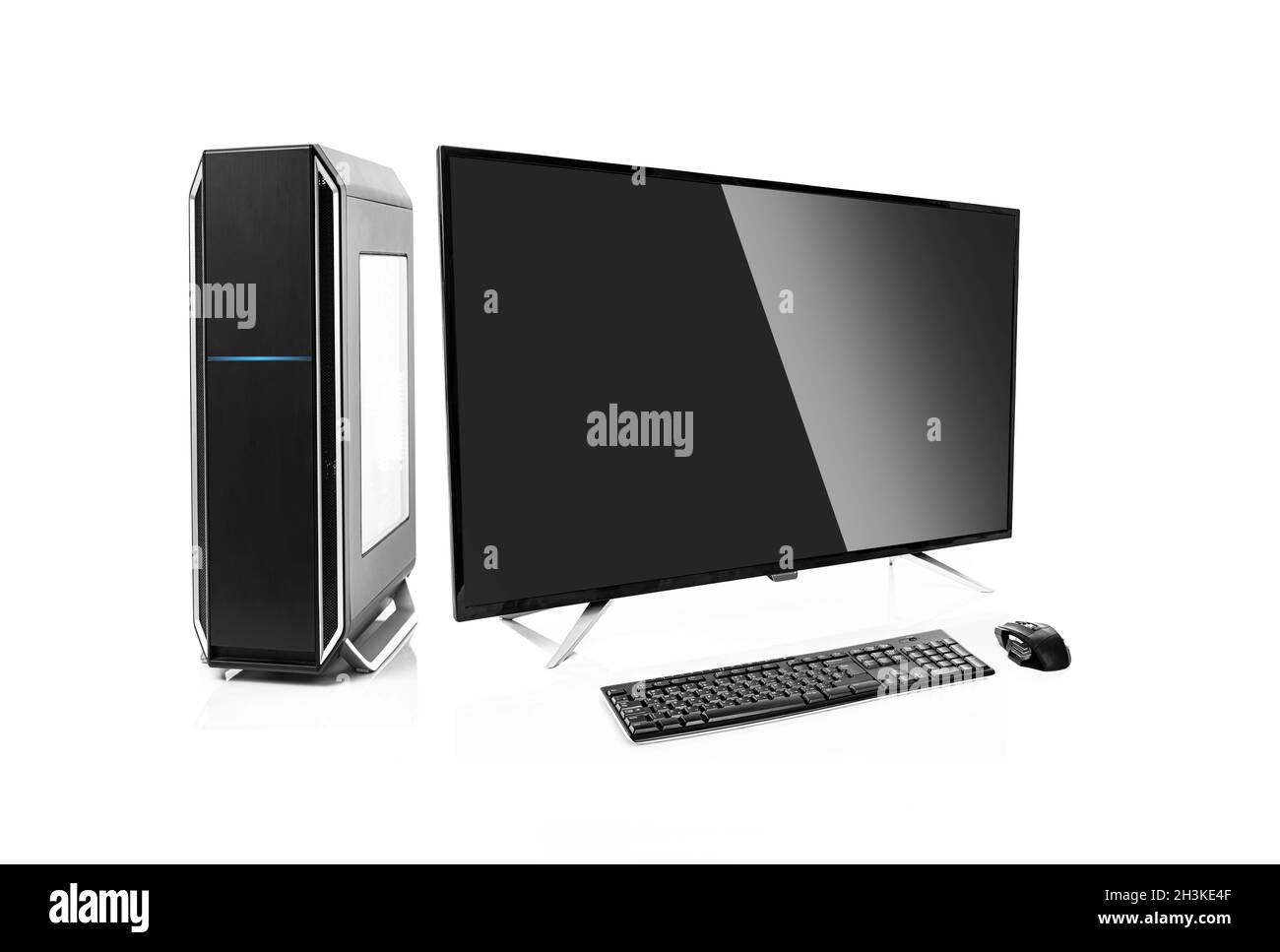 Schwarzer Desktop-Computer auf weißem Hintergrund isoliert Stockfoto