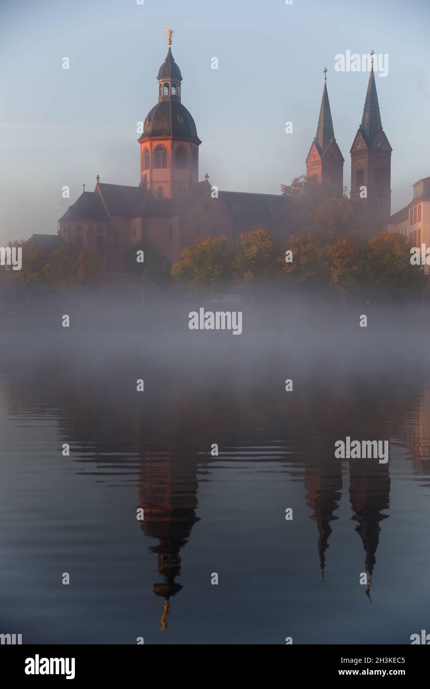 Große Kirche im Morgenlicht Stockfoto