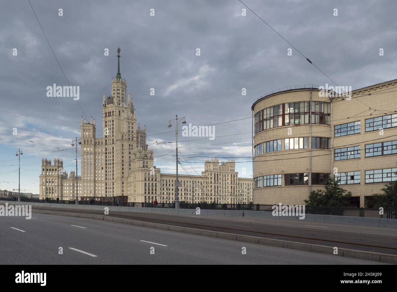 Russland, Moskau, Stadtblick, Soviet-Era Architektur, Gebäude verschiedener Stile. Stockfoto