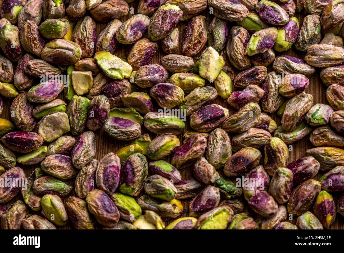 Hintergrund vieler Pistazien in der Tabelle Stockfoto