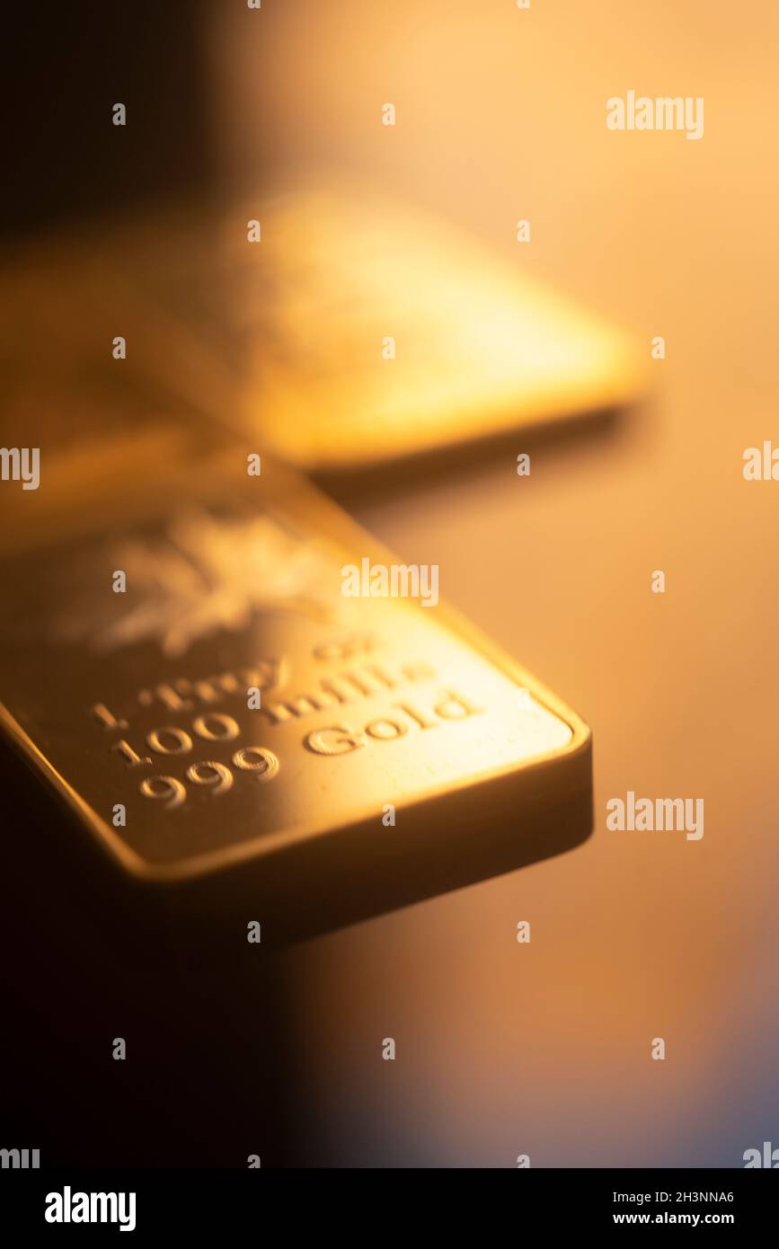 Feste, reine 999.9 Goldbarren-Barren Foto. Stockfoto
