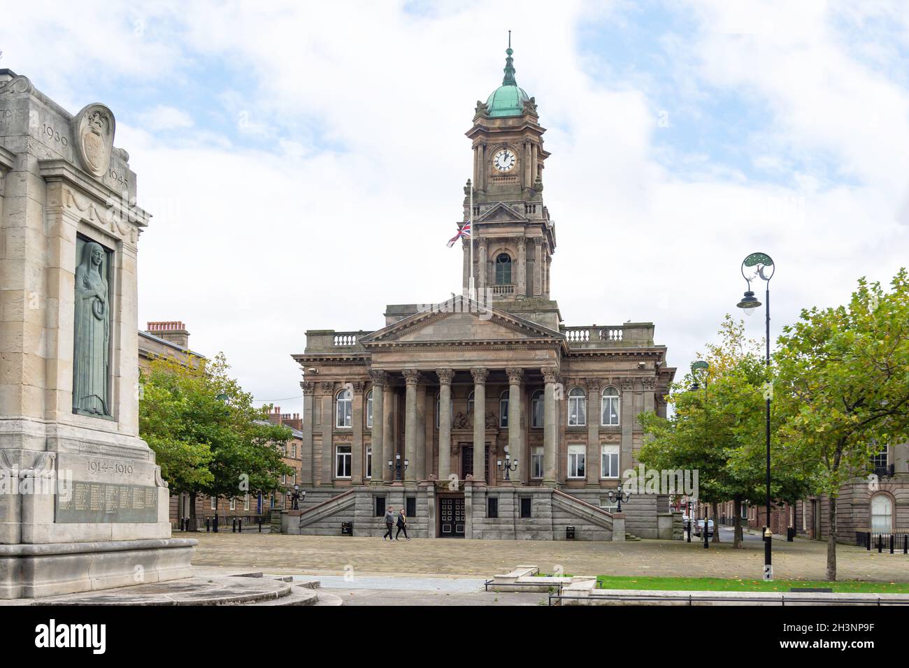 Rathaus von Birkenhead (Ratsbüros), Hamilton Square, Birkenhead, Metropolitan Borough of Wirral, Merseyside, England, Vereinigtes Königreich Stockfoto