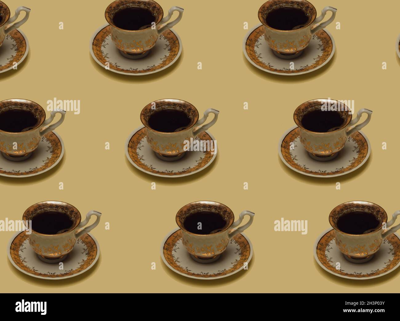 Muster aus Kaffeetassen Stockfoto