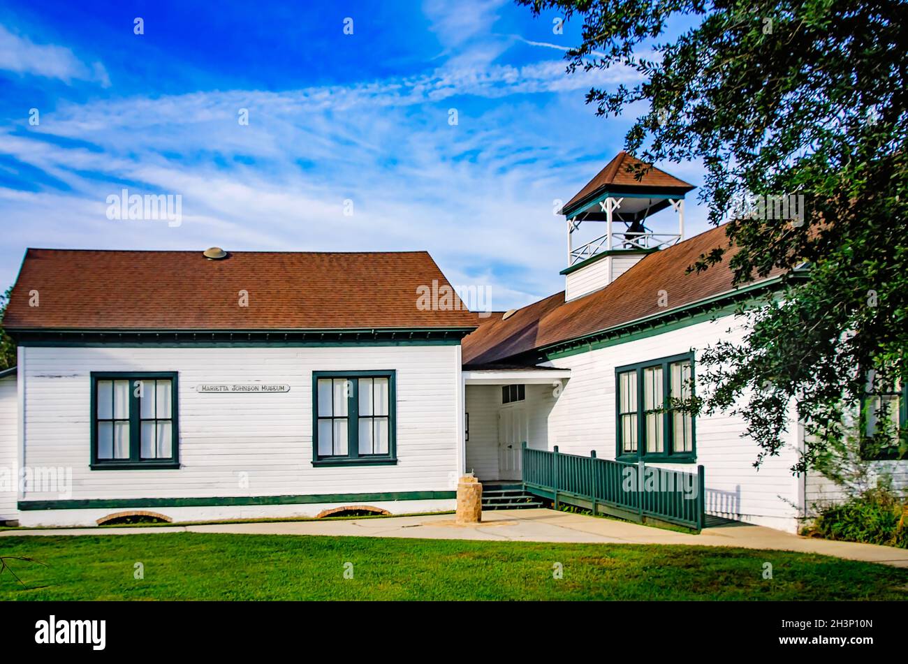 Das Bell Building, in dem sich das Marietta Johnson Museum befindet, ist auf dem Campus des Coastal Alabama Community College in Fairhope, Alabama, abgebildet. Stockfoto