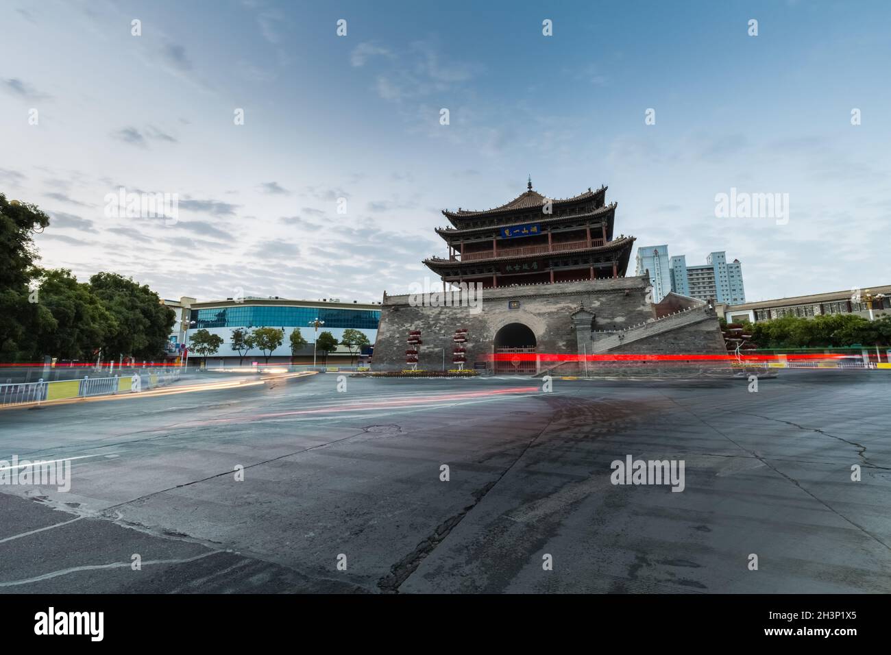Zhangye Trommelturm im Morgengrauen Stockfoto