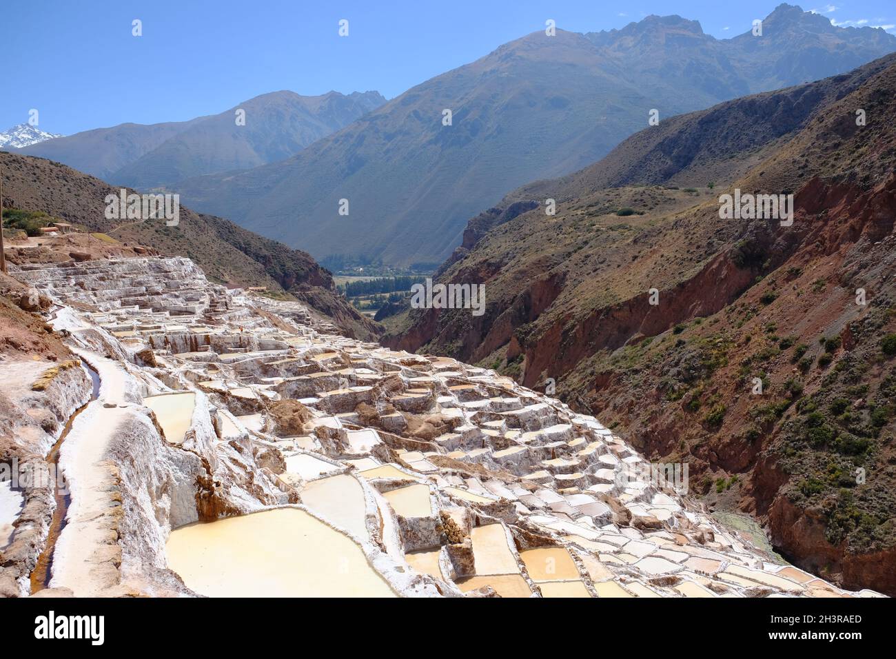 Peru Maras - Salzminen von Maras - Salineras de Maras Stockfoto