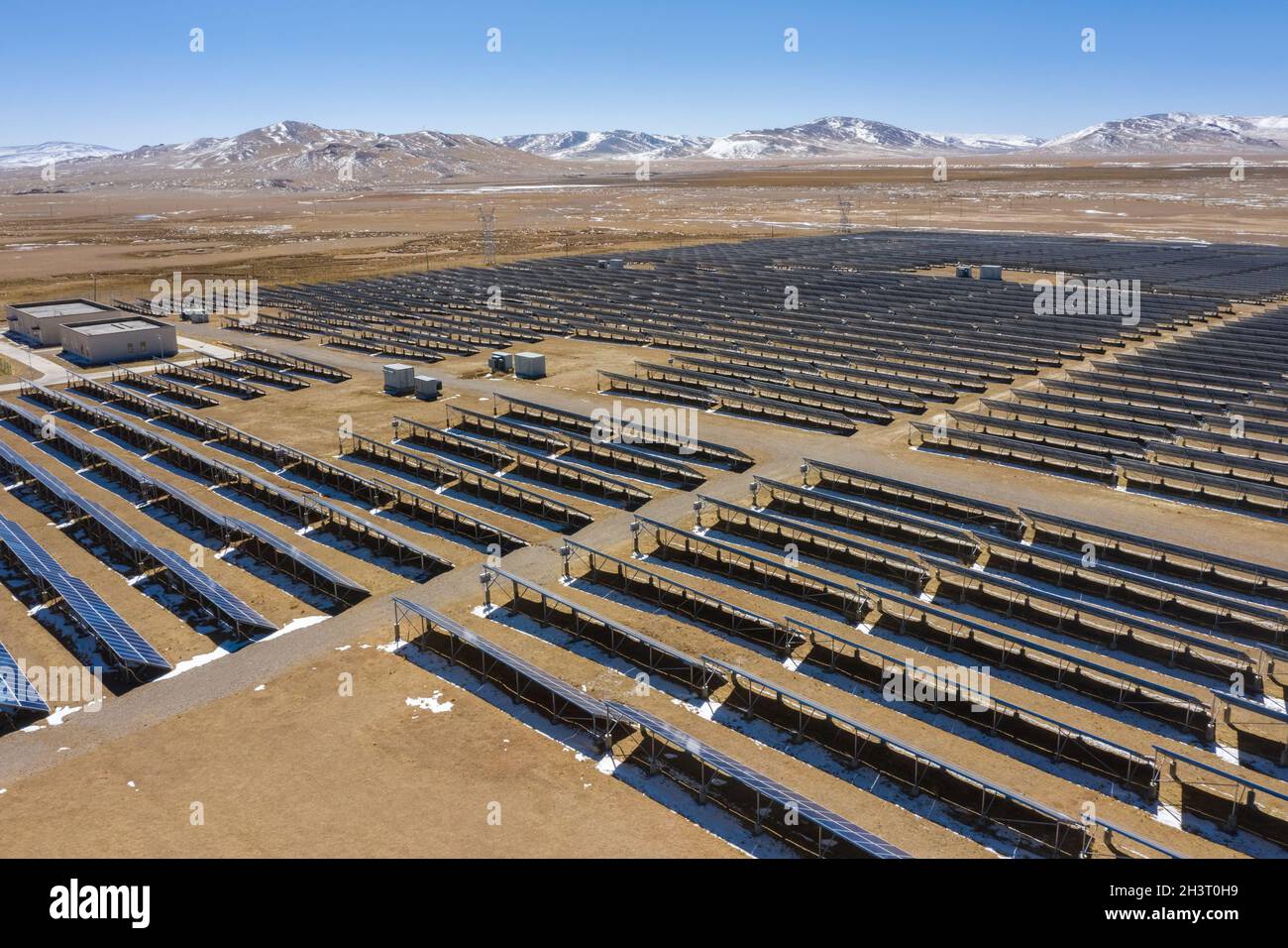 Solarkraftwerk auf dem nördlichen tibetischen Hochplateau Stockfoto