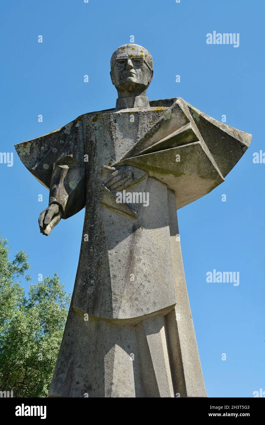 Statue von Antonio Ferreira Gomes, Bischof von Porto - Portugal Stockfoto