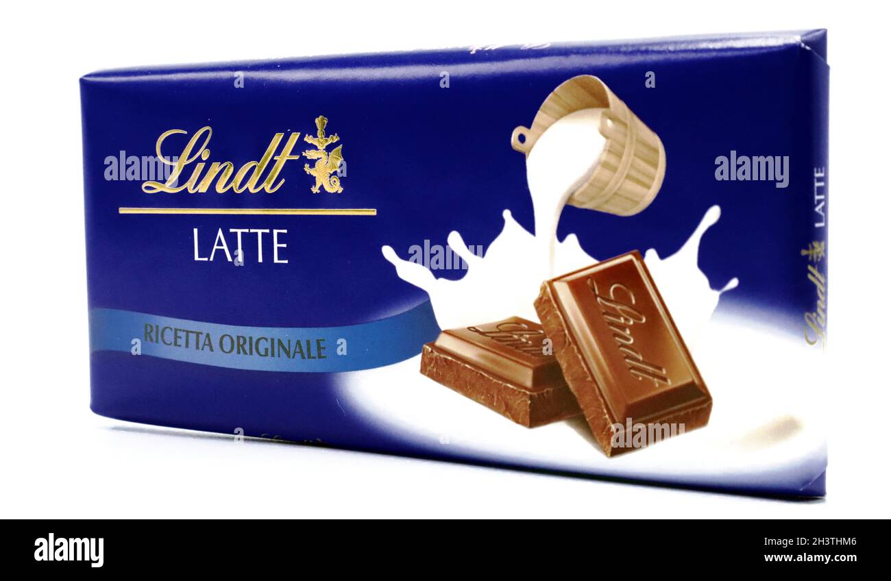 LINDT Milchschokoladenbar, hergestellt in der Schweiz von Lindt und Sprüngli AG. Stockfoto