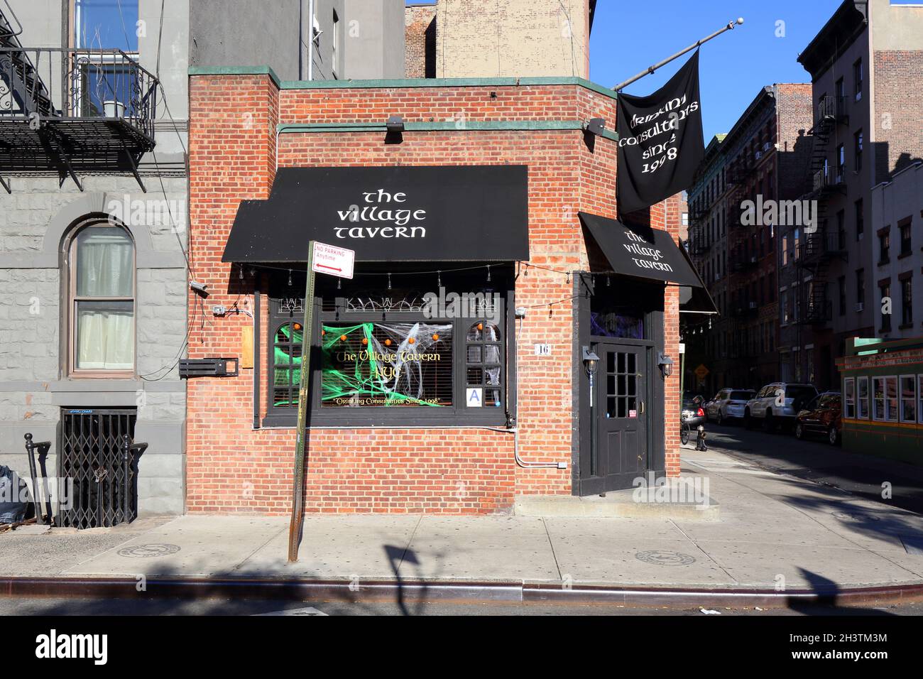 The Village Tavern, 46 Bedford St, New York, NYC Foto von einer Sportbar im Stadtteil Greenwich Village in Manhattan. Stockfoto