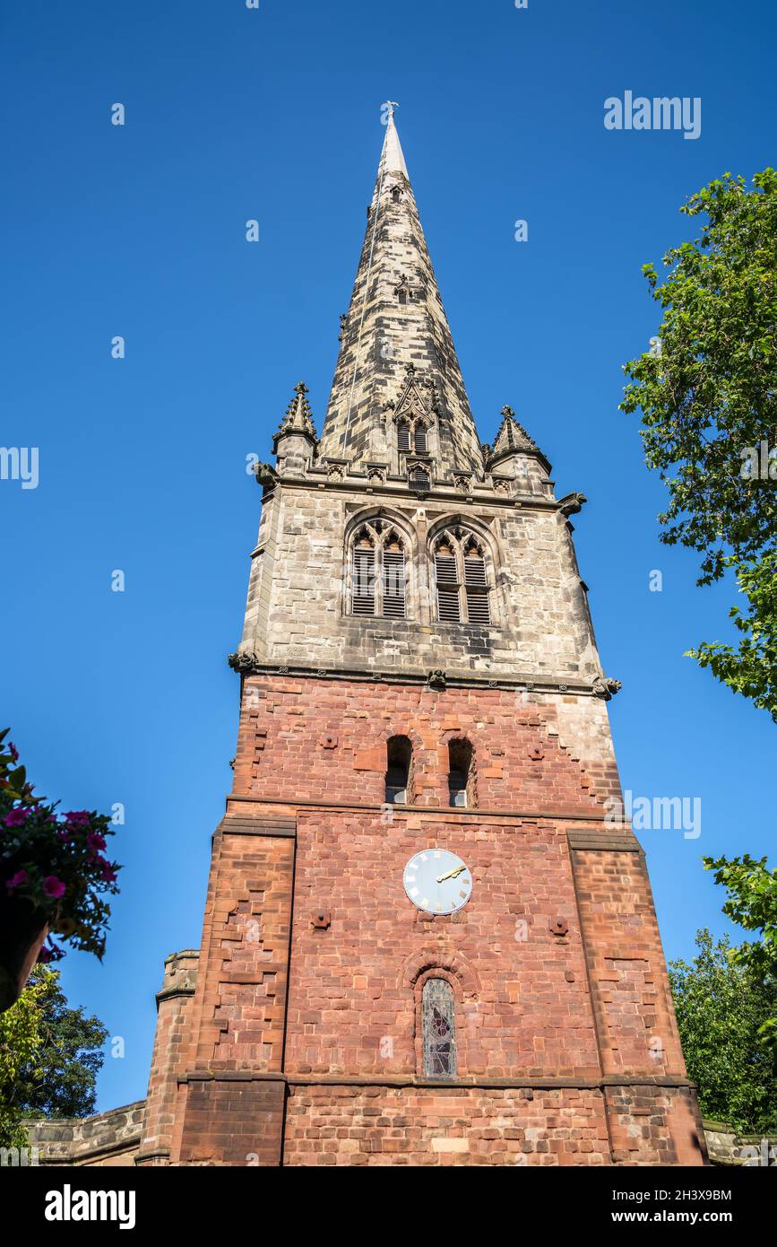 SHREWSBURY, SHROPSHIRE, Großbritannien - JULI 13 : Blick auf die St. Marys Church, Shrewsbury, Shropshire, England am 13. Juli 2021 Stockfoto