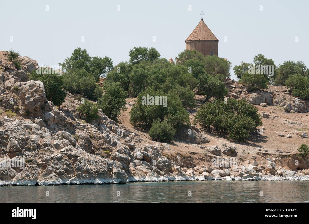 Akdamar Insel mit einer alten (10. Jahrhundert) armenischen Kirche in Lake Van, Türkei Stockfoto