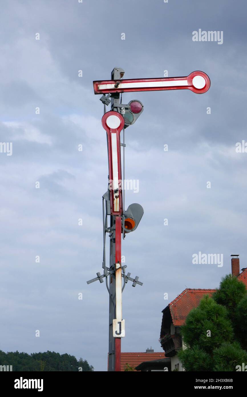 Bilden des Hauptsignals der DB, des Hauptsignals (HP) Stockfoto