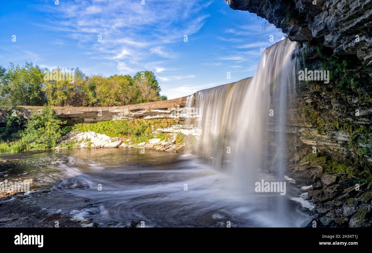 Blick auf den malerischen Jagala Wasserfall im Norden Estlands Stockfoto