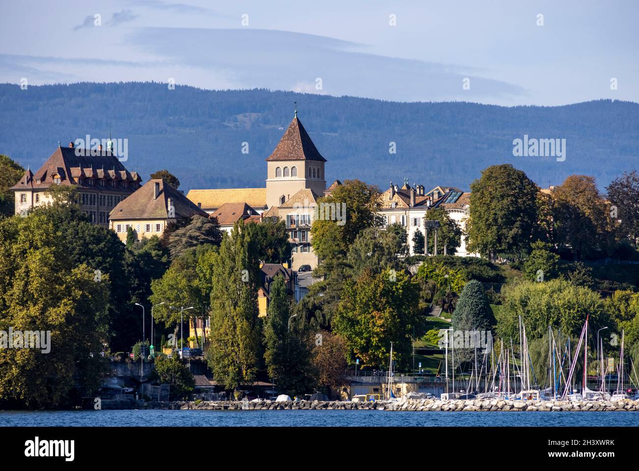 Nyon Schloss und Stadt vom Genfer See, Schweiz Stockfoto