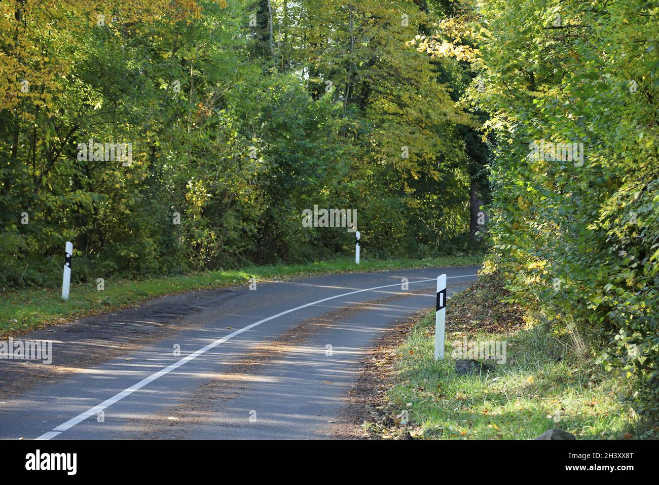 Kleine Landstraße Stockfoto