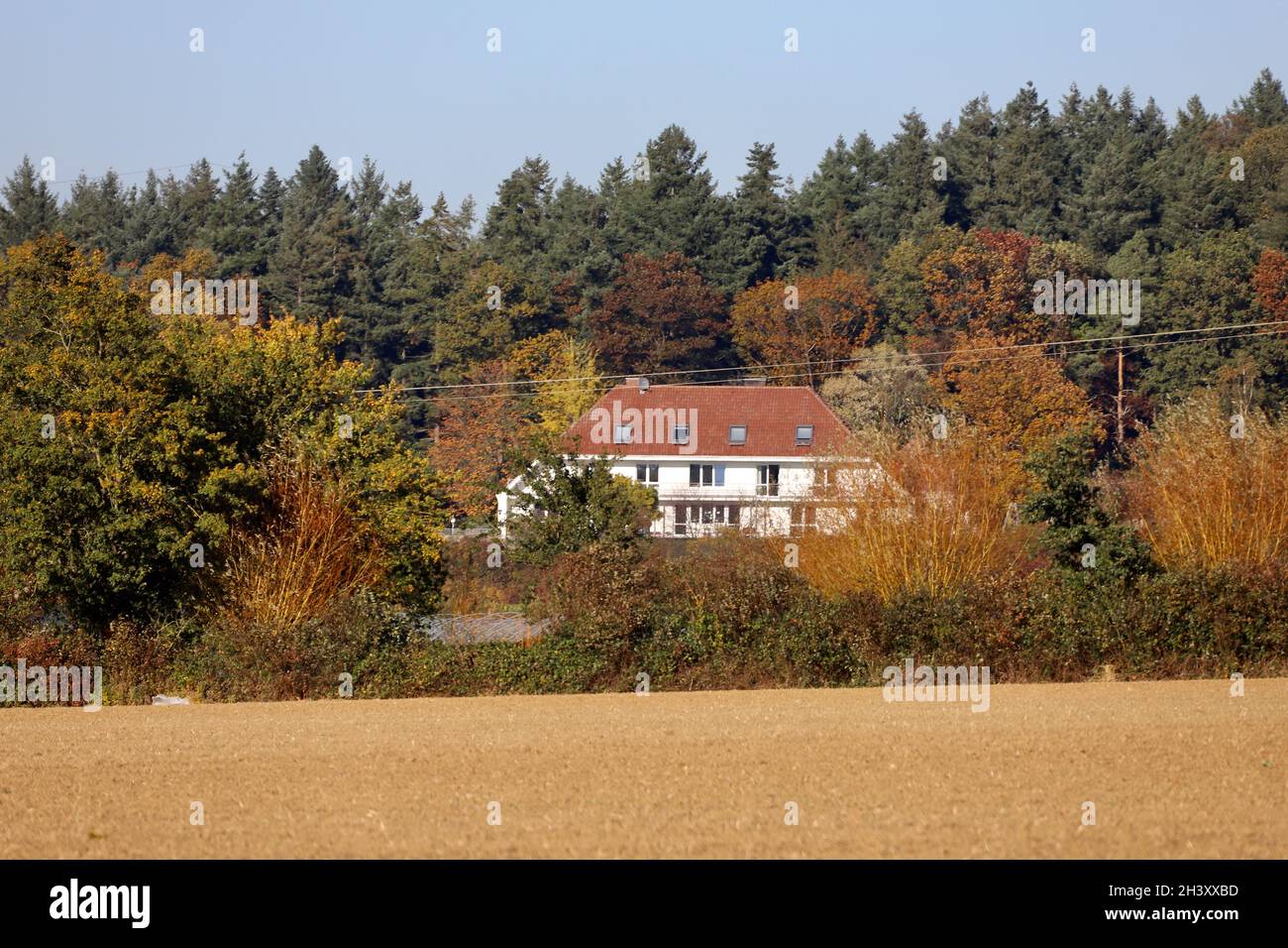 Landgut in herbstlicher Umgebung in Wachtberg Stockfoto