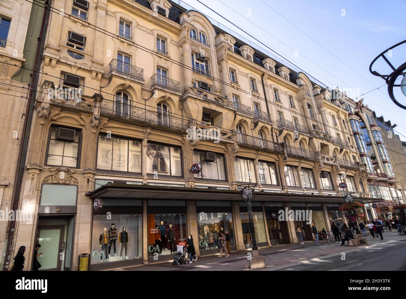 C&A-Geschäft, Jugendstilgebäude, Rue de la Croix-d'Or, Genf, Schweiz Stockfoto