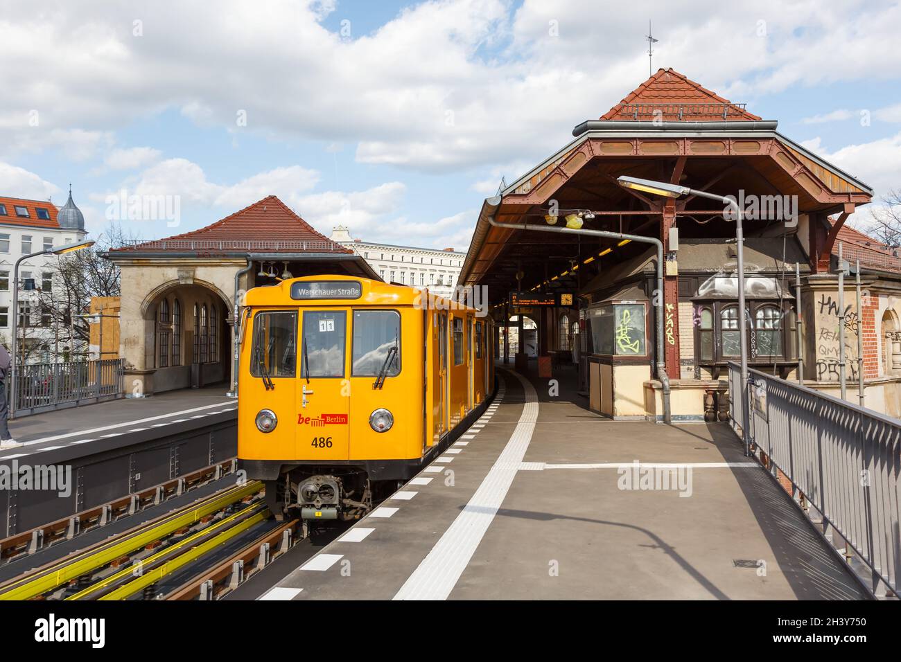 U-Bahn-Station Schlesisches Tor der Linie U1 in Deutschland Stockfoto