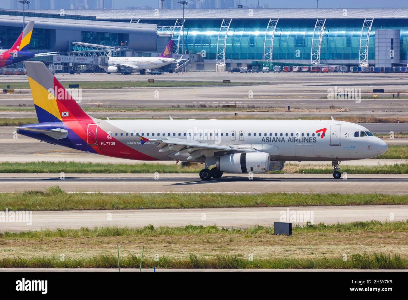 Asiana Airlines Airbus A320 Flugzeuge Guangzhou Airport in China Stockfoto