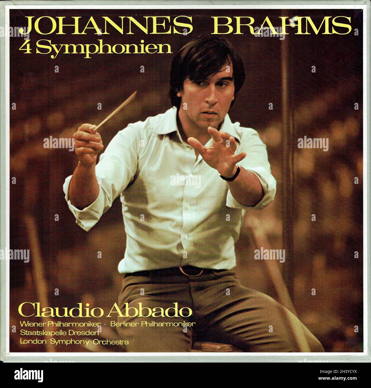 Brahms Symphonies (4) - Abbado VPO BPO LSO SKD Deutsche Grammophon 1 - Classical Music Vintage Vinyl Record Stockfoto
