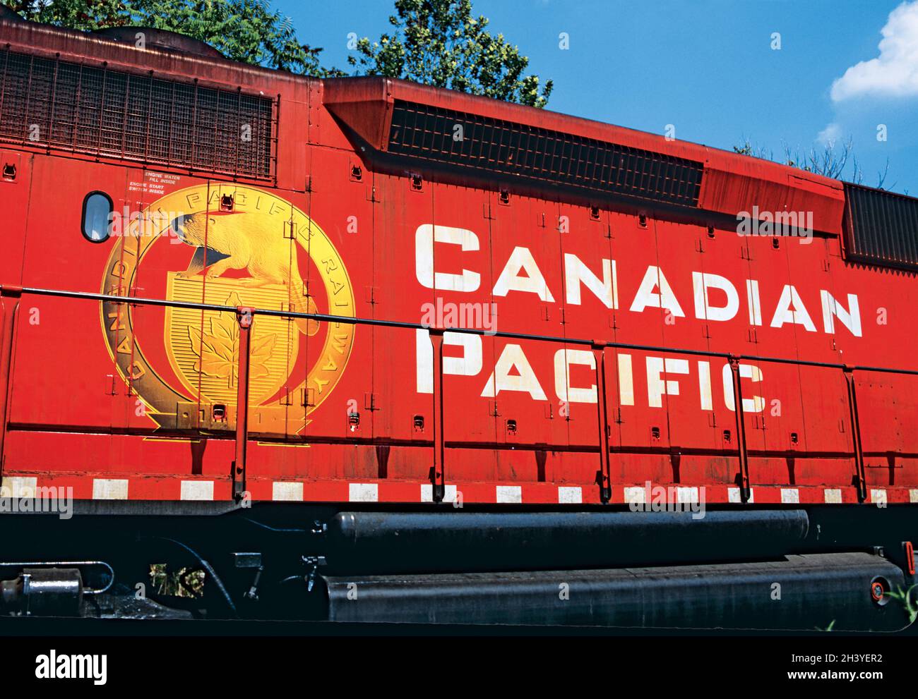 Canadian Pacific Railway CP Rail Diesel Lokomotive Nahaufnahme mit Logo Stockfoto