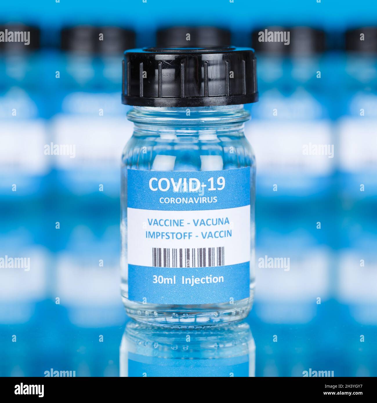 Impfstoff Coronavirus Corona Virus COVID-19 Covid Impfstoff Quadrat Stockfoto