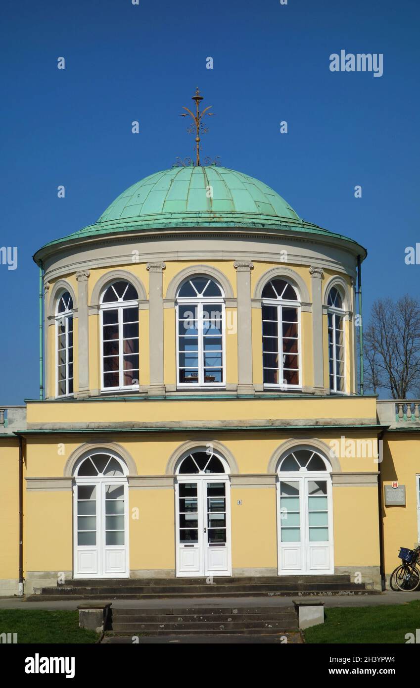 Kuppelbau in den HerrenhÃ¤user GÃ¤rten in Hannover Stockfoto