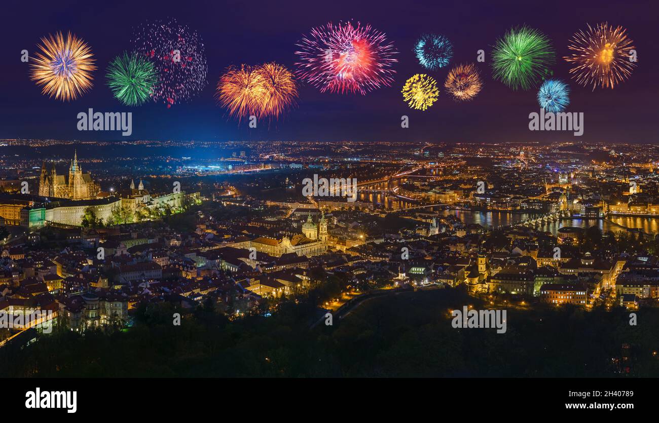 Feuerwerk in Prag - Tschechische Republik Stockfoto