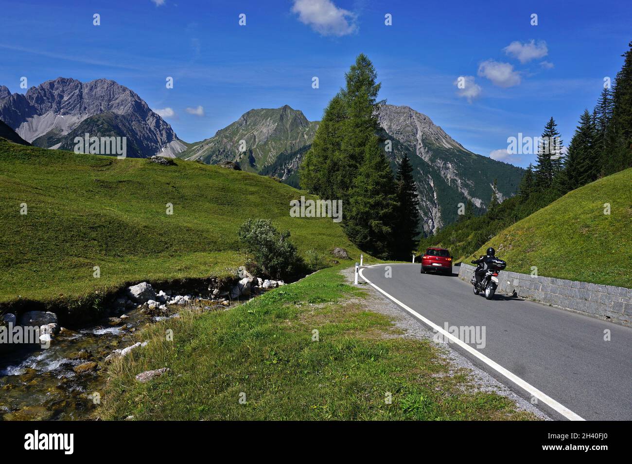 alpenpass in österreich 7 buchstaben