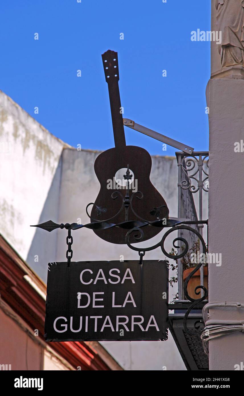 La Casa de la Guitarra in Sevilla, Spanien, Heimat von Tanz, Gesang und Flamenco-Gitarre Stockfoto