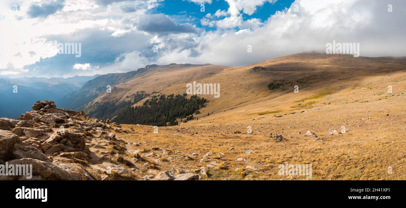 Tolle Aussicht hoch in den Bergen des Rocky Mountain NP, USA Stockfoto