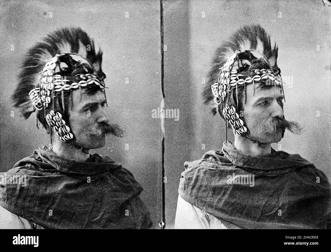 Henry S. Wellcome im Kriegerhelm Stockfoto