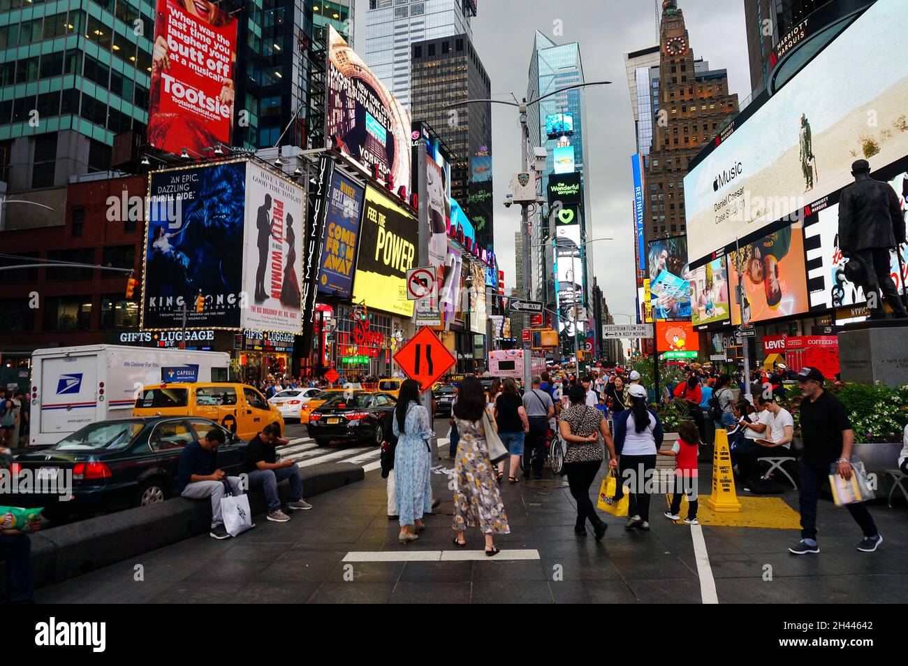 New York Times Square mit Verkehr Stockfoto