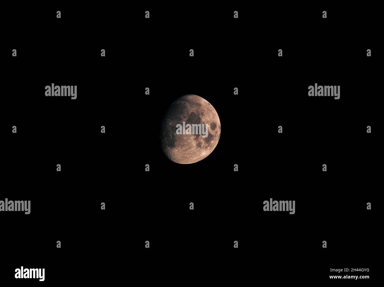 Schönes Bild des Mondes - Himmelskörper in der Nähe der Erde Stockfoto