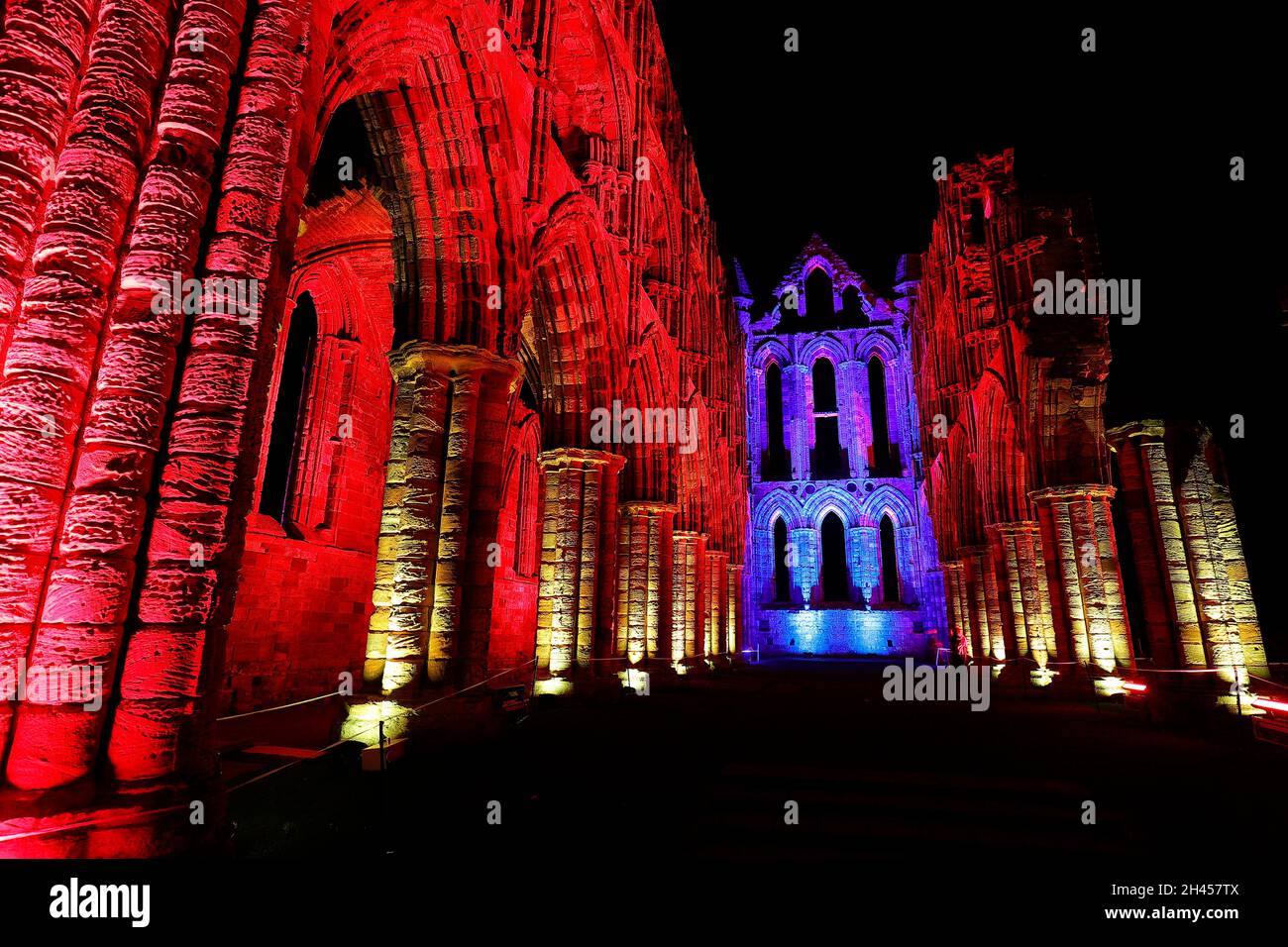 Whitby Abbey Illuminations in North Yorkshire, Großbritannien Stockfoto