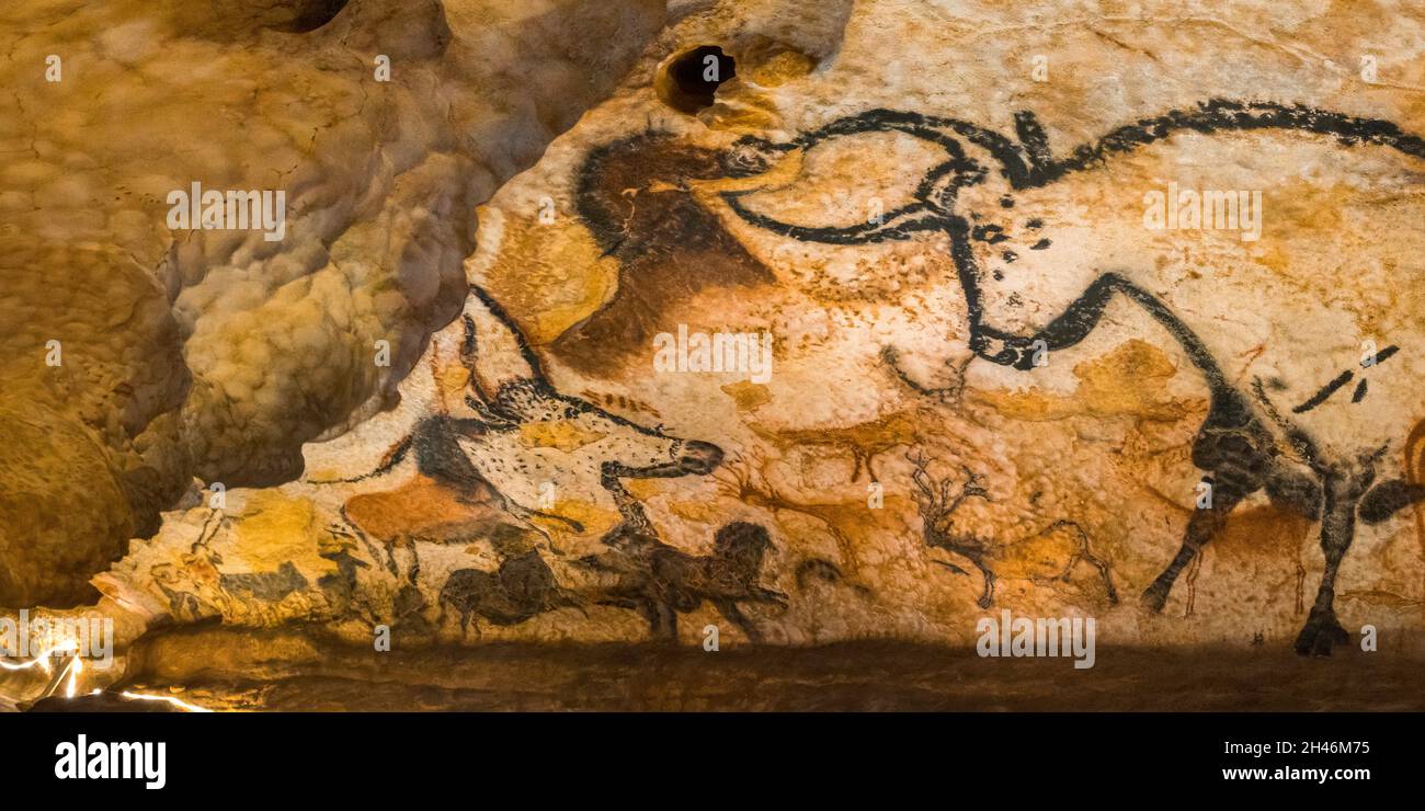 FRANKREICH, MONTIGNAC - LASCAUX, DORDOGNE (24): NENNEN SIE LASCAUX 4 AM 12. OKTOBER 2016. FOTOTOUR DURCH DAS INTEGRALE FAKSIMILE: DIE HALLE O Stockfoto