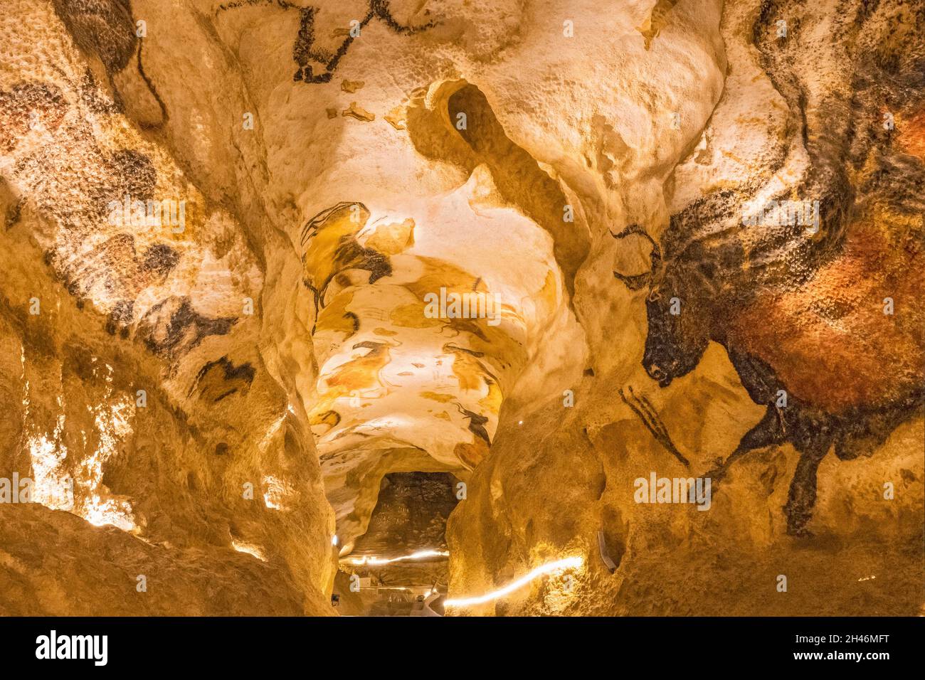 FRANKREICH, MONTIGNAC - LASCAUX, DORDOGNE (24): NENNEN SIE LASCAUX 4 12. OKTOBER 2016. FOTOTOUR DURCH DAS INTEGRALE FAKSIMILE : DER AXIALE TAUCHGANG Stockfoto
