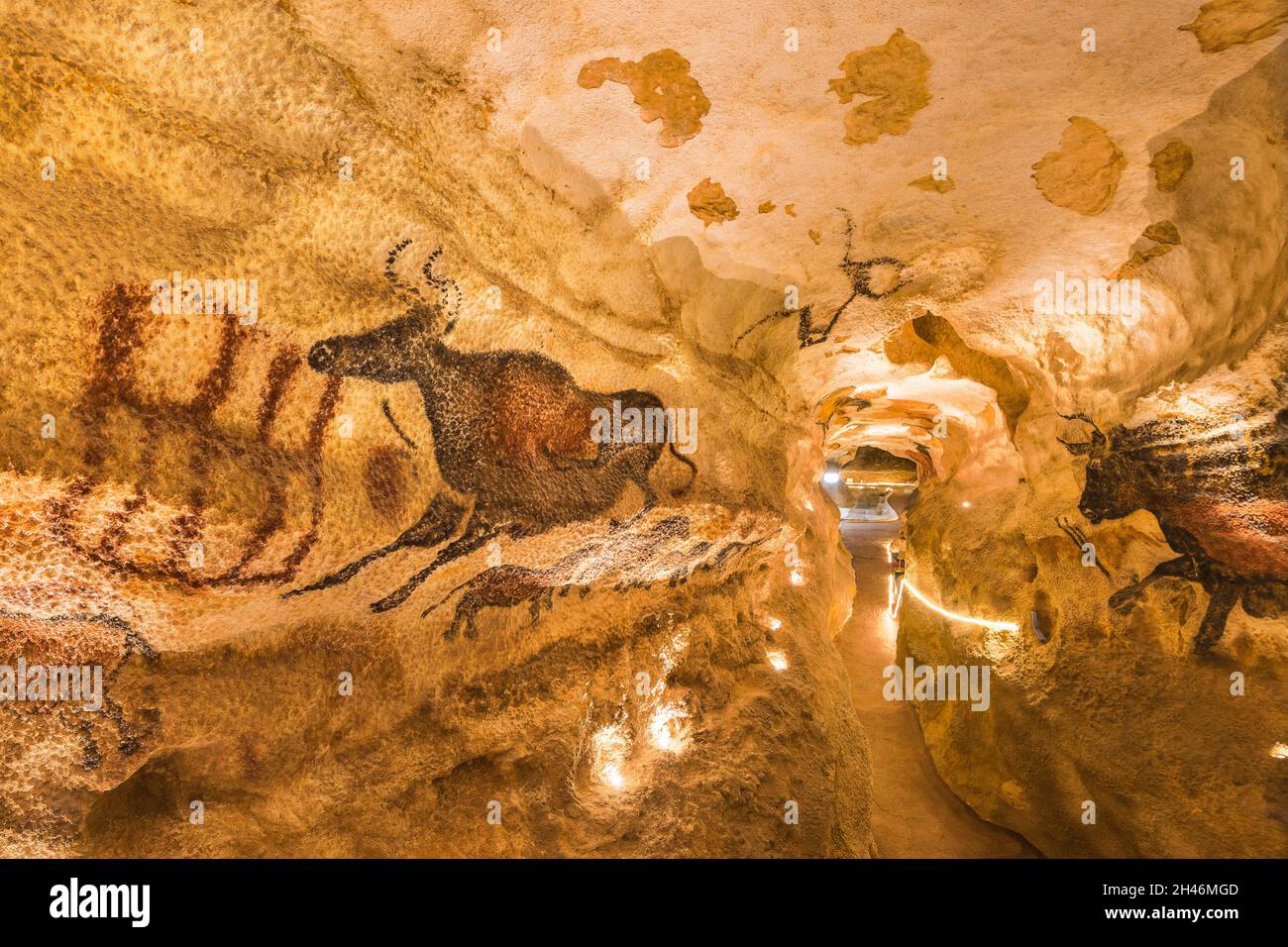 FRANKREICH, MONTIGNAC - LASCAUX, DORDOGNE (24): NENNEN SIE LASCAUX 4 12. OKTOBER 2016. FOTOTOUR DURCH DAS INTEGRALE FAKSIMILE : DER AXIALE TAUCHGANG Stockfoto